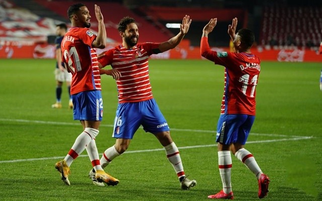 包含瓦拉多利德欲战胜奥萨苏纳，士气高涨的词条